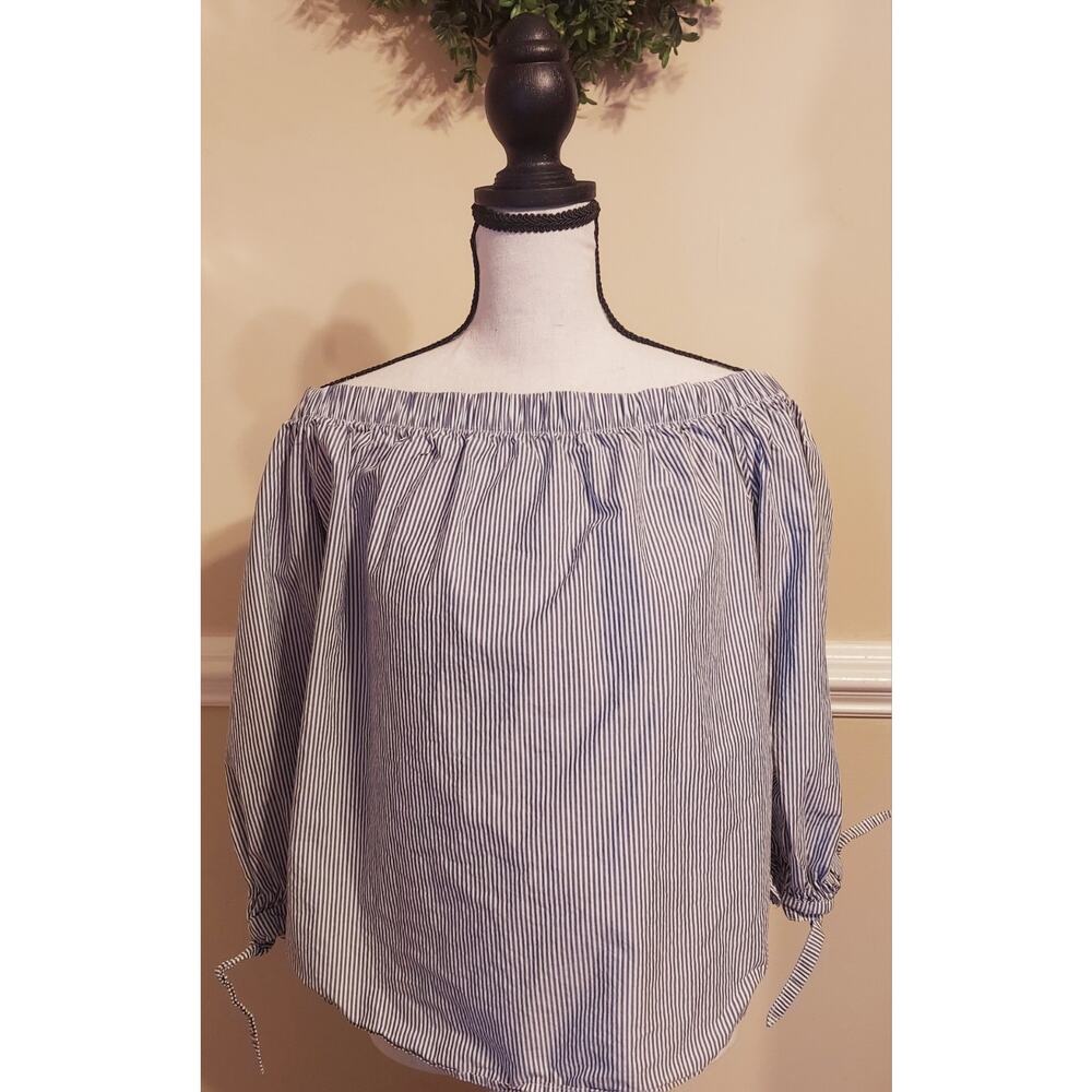 Abercrombie & Fitch Cotton Off Shoulder/ Boat Neck Top, Size S